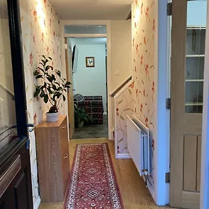  Holiday home 3 Bedroom House Near Centre